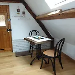 Le Grenier D'isafil Couette-café